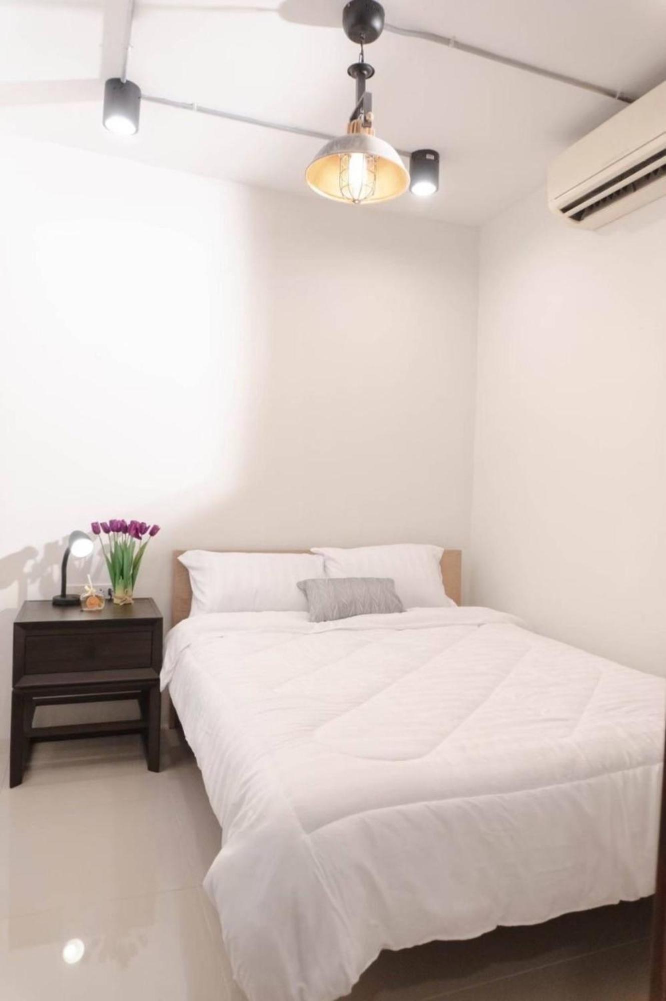 Bnb98 Silom Hotel Bangkok Esterno foto